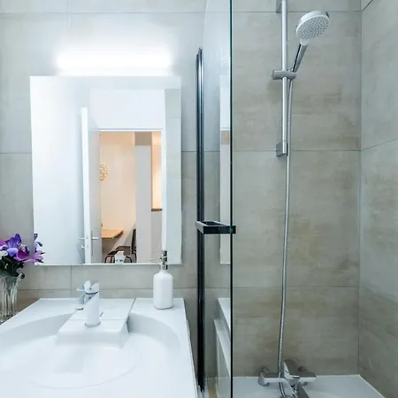 Cornice: Chamois Blanc Apartment Chamonix